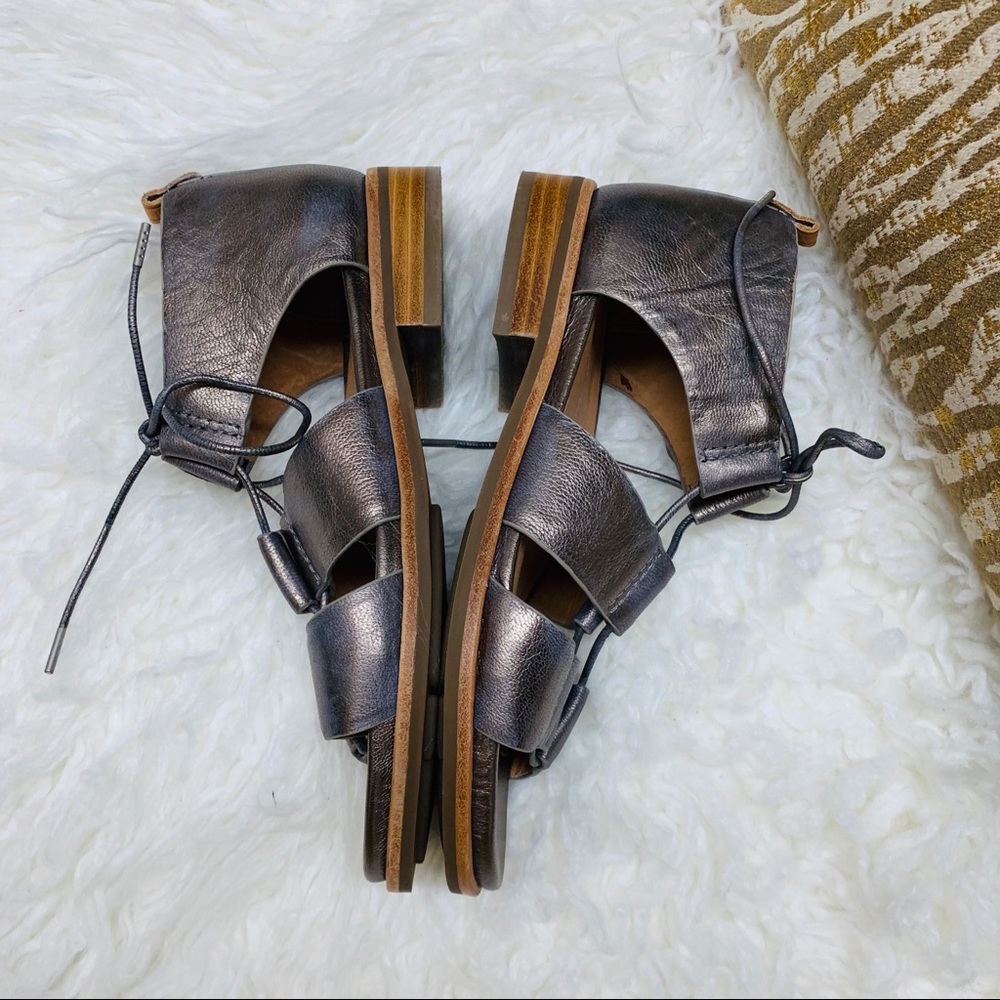 Gentle Souls Fina Metallic Gladiator Sandal Size 6 - Picture 6 of 12